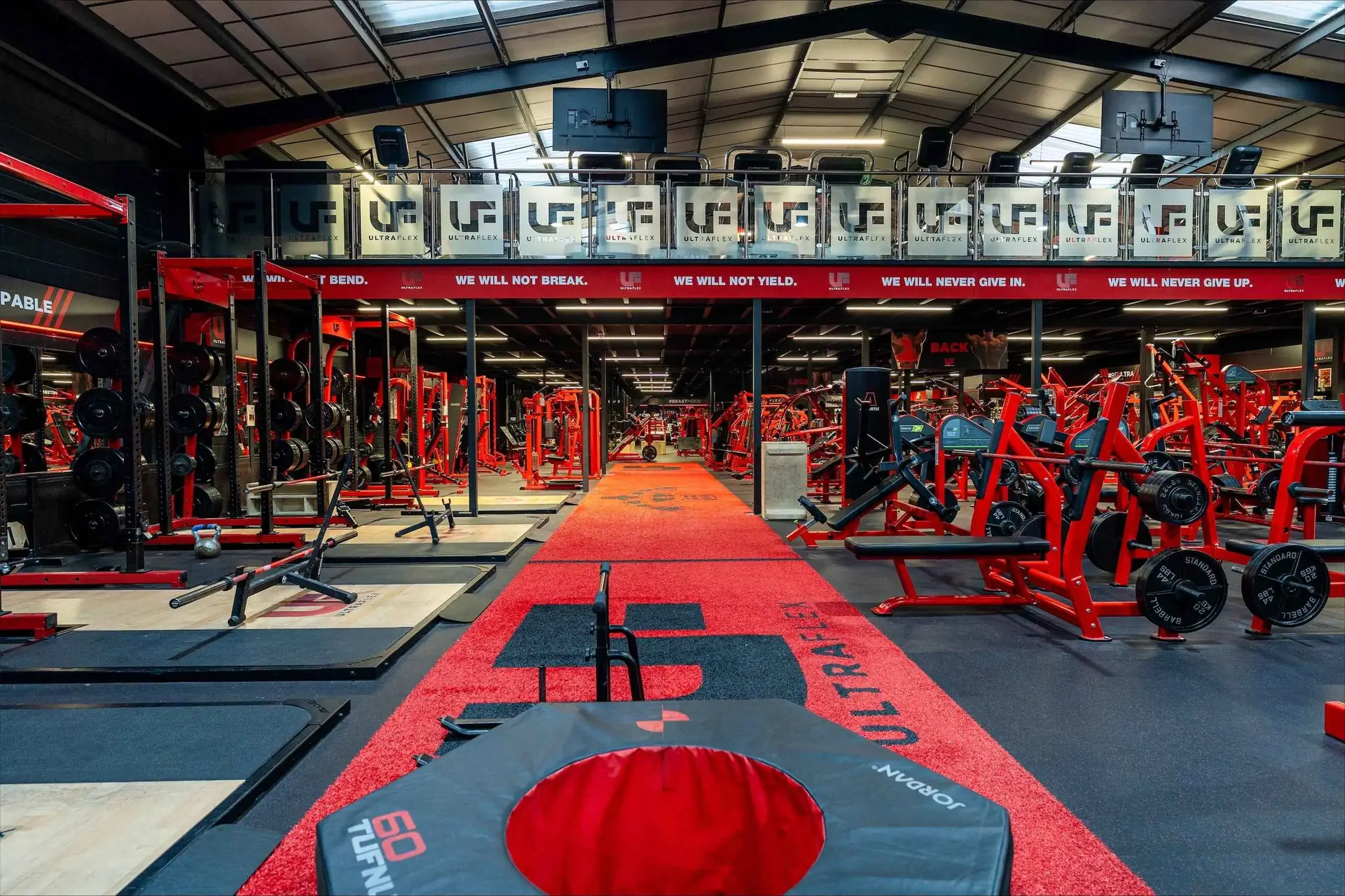 ULTRAFLEX DERBY facility hero image